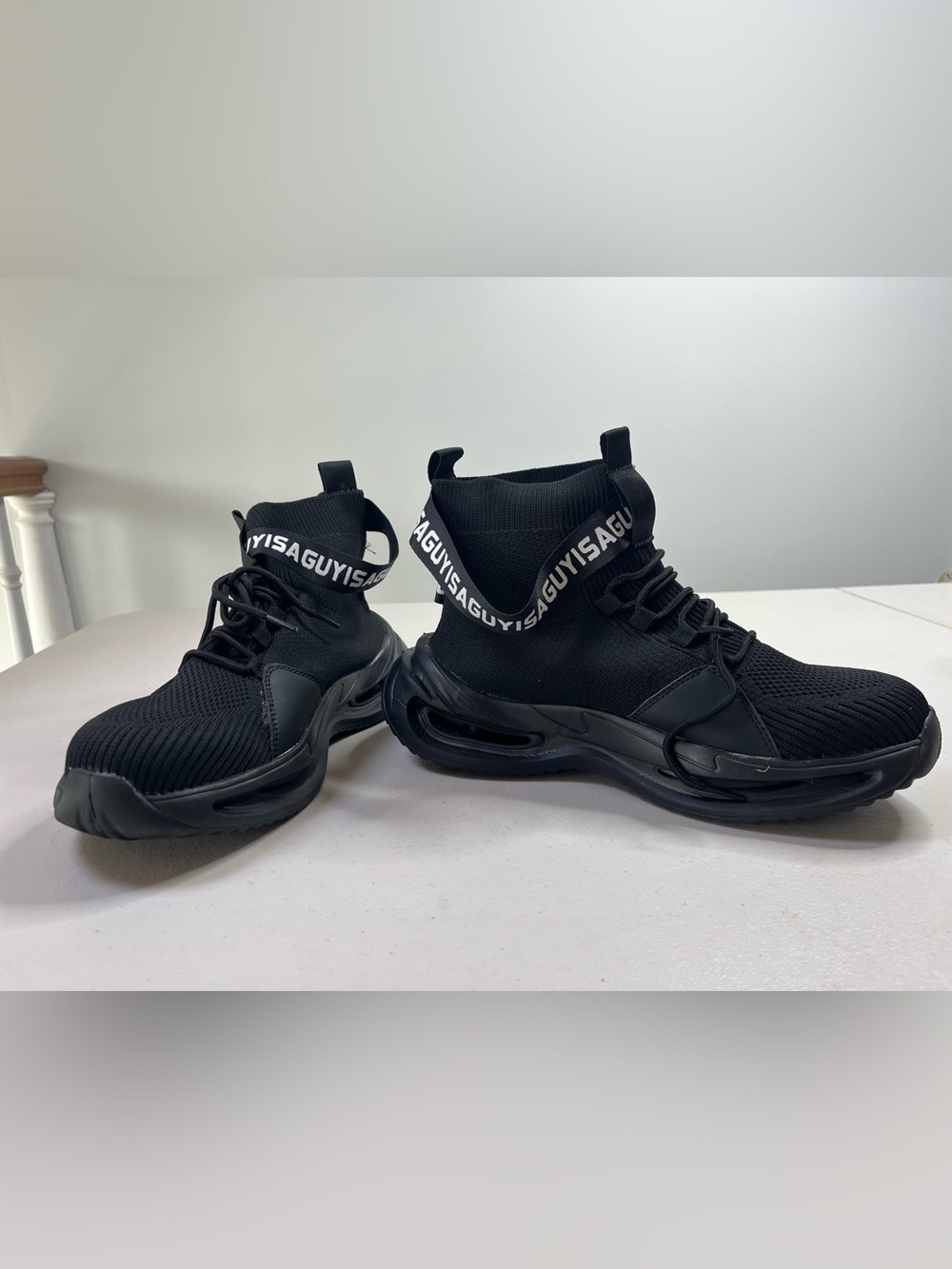 Black High-Top Knit Sneakers for Men - Picture 4 of 7